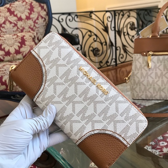 Authentic Michael kors hailee handbag&wallet&pom - Picture 3 of 8